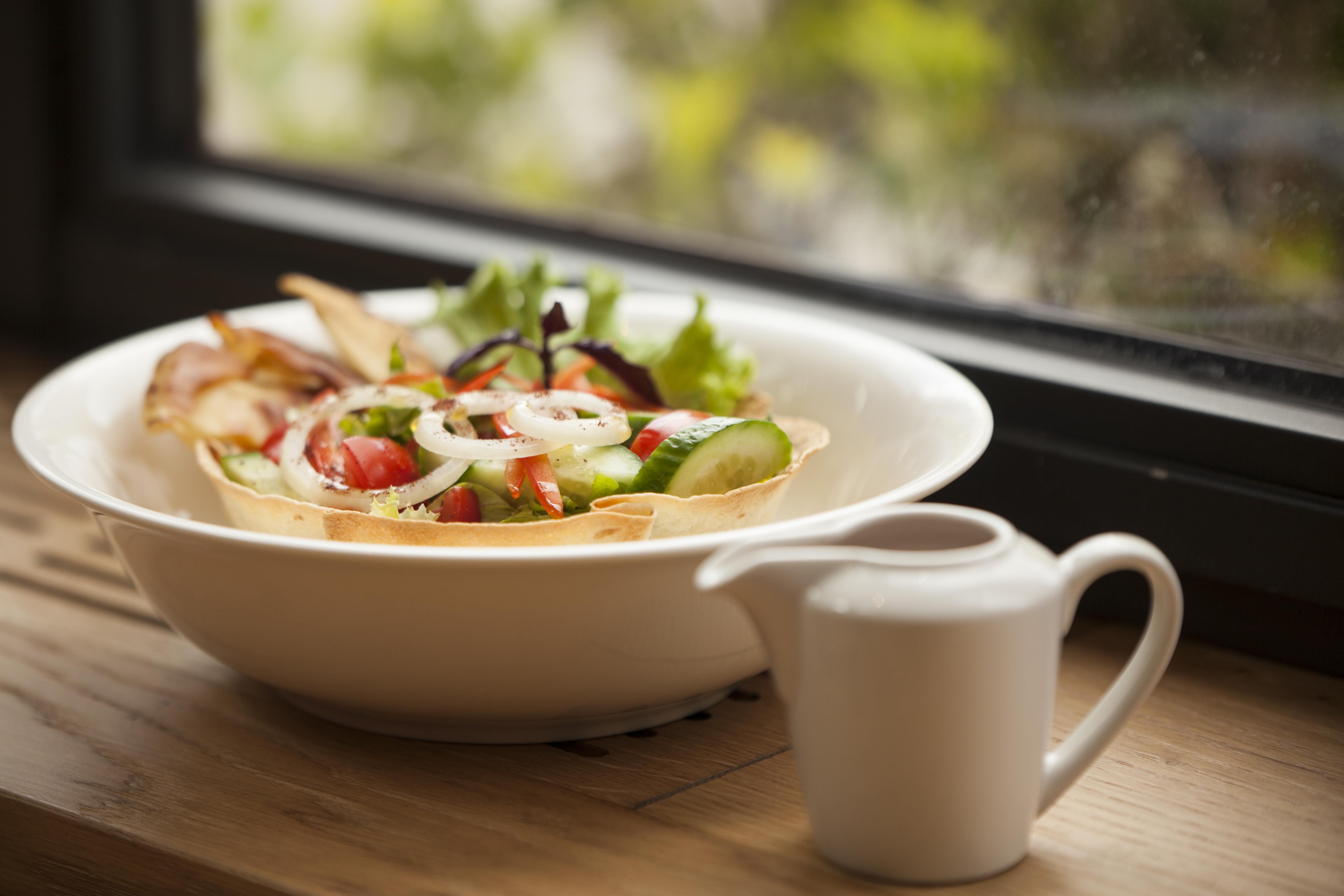 Grand Hotel Yerevan - Small Luxury Hotels Of The World Екстериор снимка A salad with a small jug of dressing